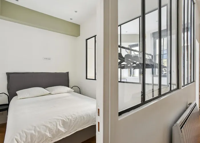 Beau 3 Pieces Rue Poissonniere