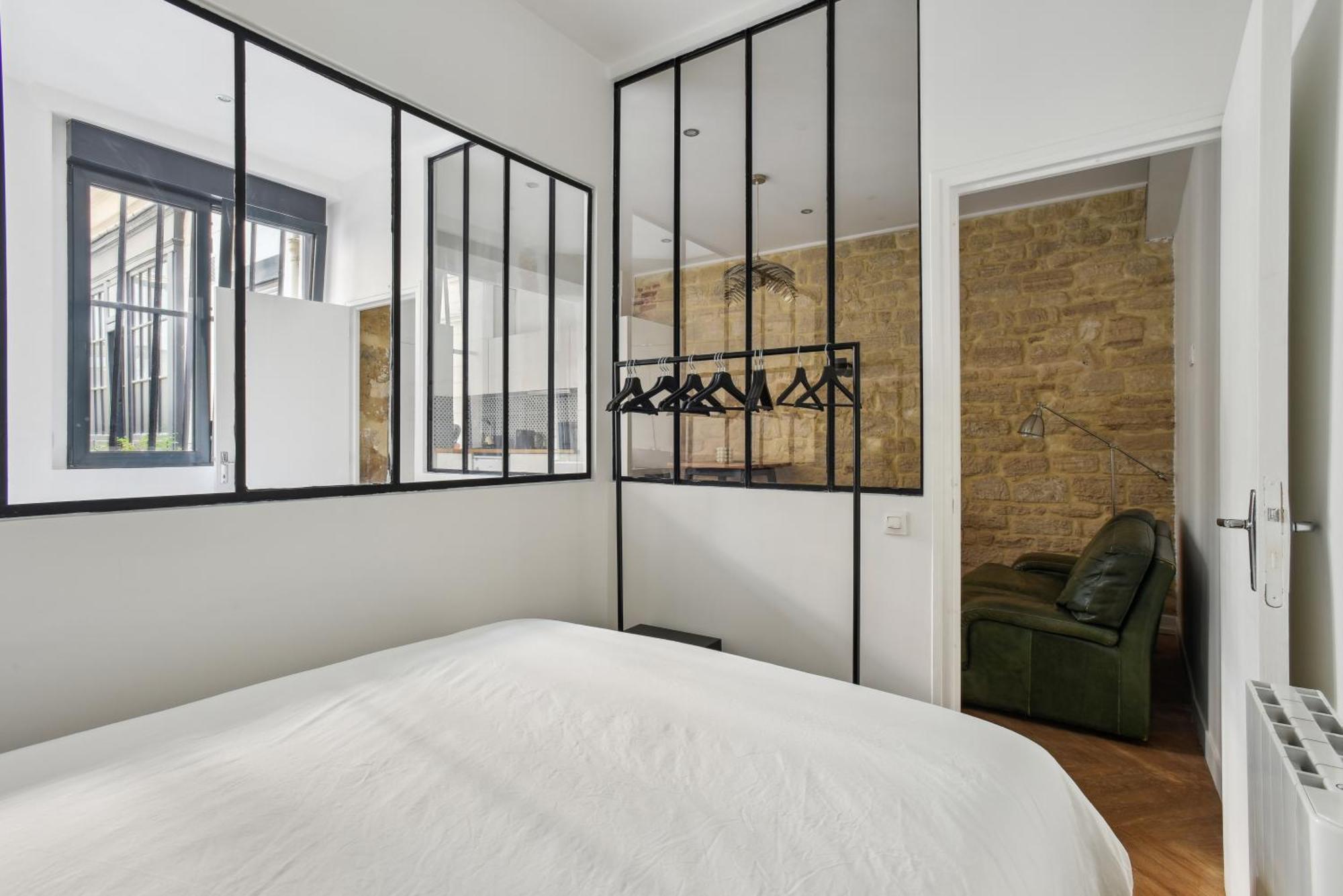 Appartement Beau 3 Pieces Rue Poissonniere Paris